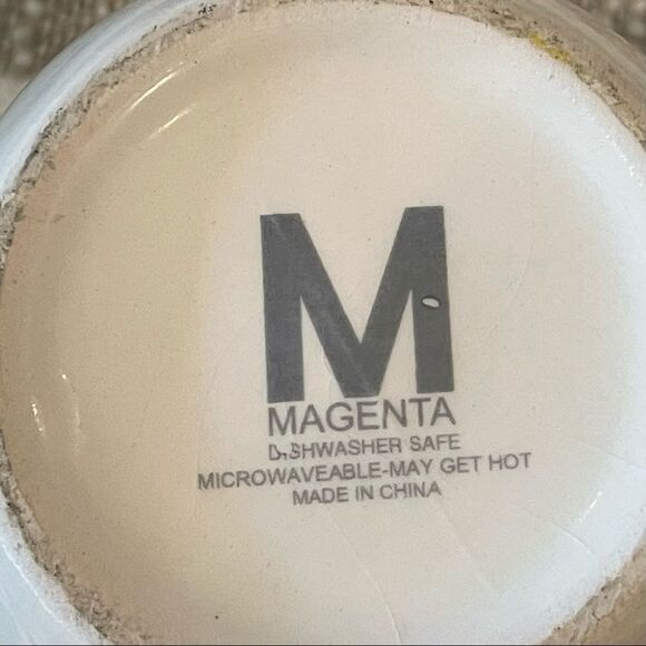 Magenta “On Vixen” Holiday Mug - Picture 3 of 3